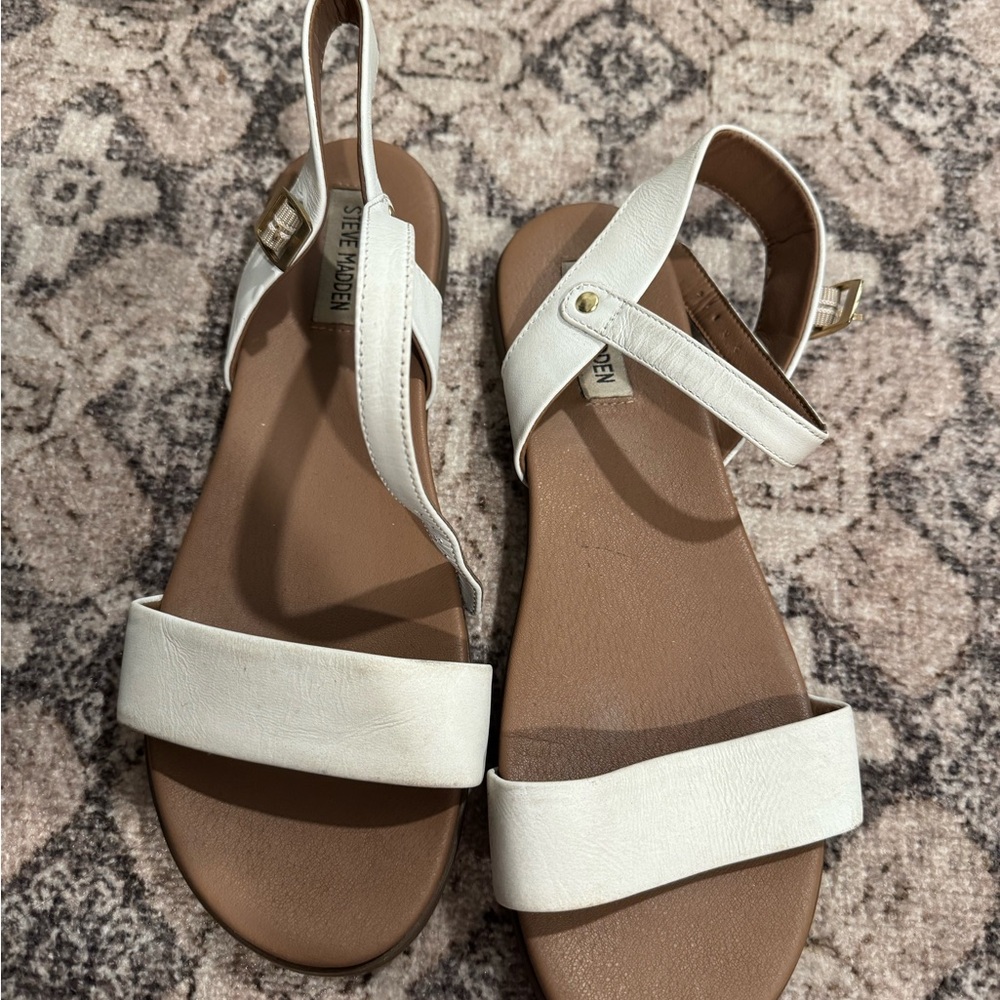 Steve Madden White and Brown Sandals Modern Minimalist Design